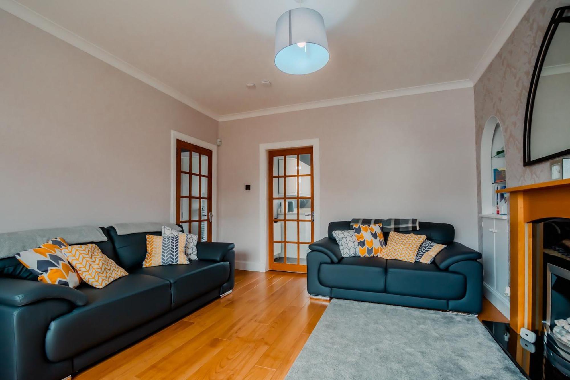 Crewe Apartment - 2 Bed, Free Off Street Parking And Private Garden EDI Exterior foto