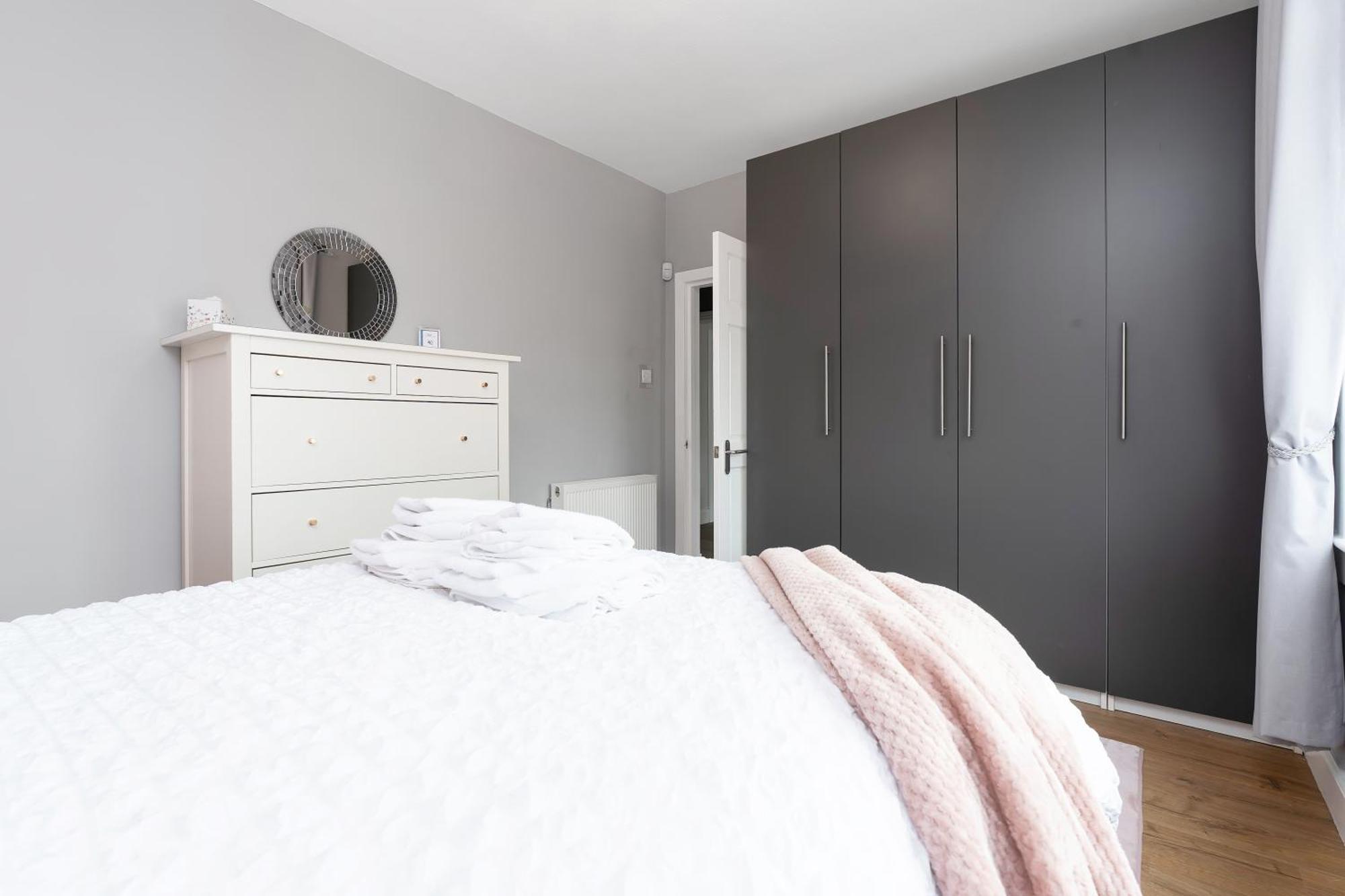 Crewe Apartment - 2 Bed, Free Off Street Parking And Private Garden EDI Exterior foto