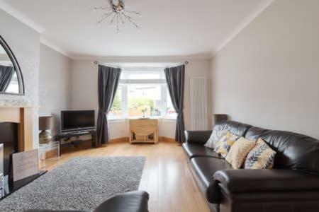 Crewe Apartment - 2 Bed, Free Off Street Parking And Private Garden EDI Exterior foto