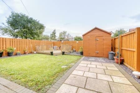 Crewe Apartment - 2 Bed, Free Off Street Parking And Private Garden EDI Exterior foto